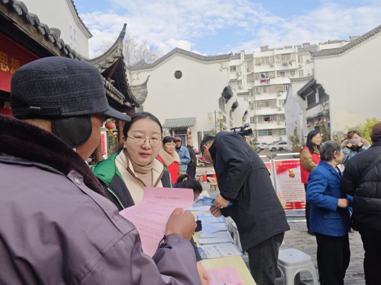 1765267492619010396.png 2.png